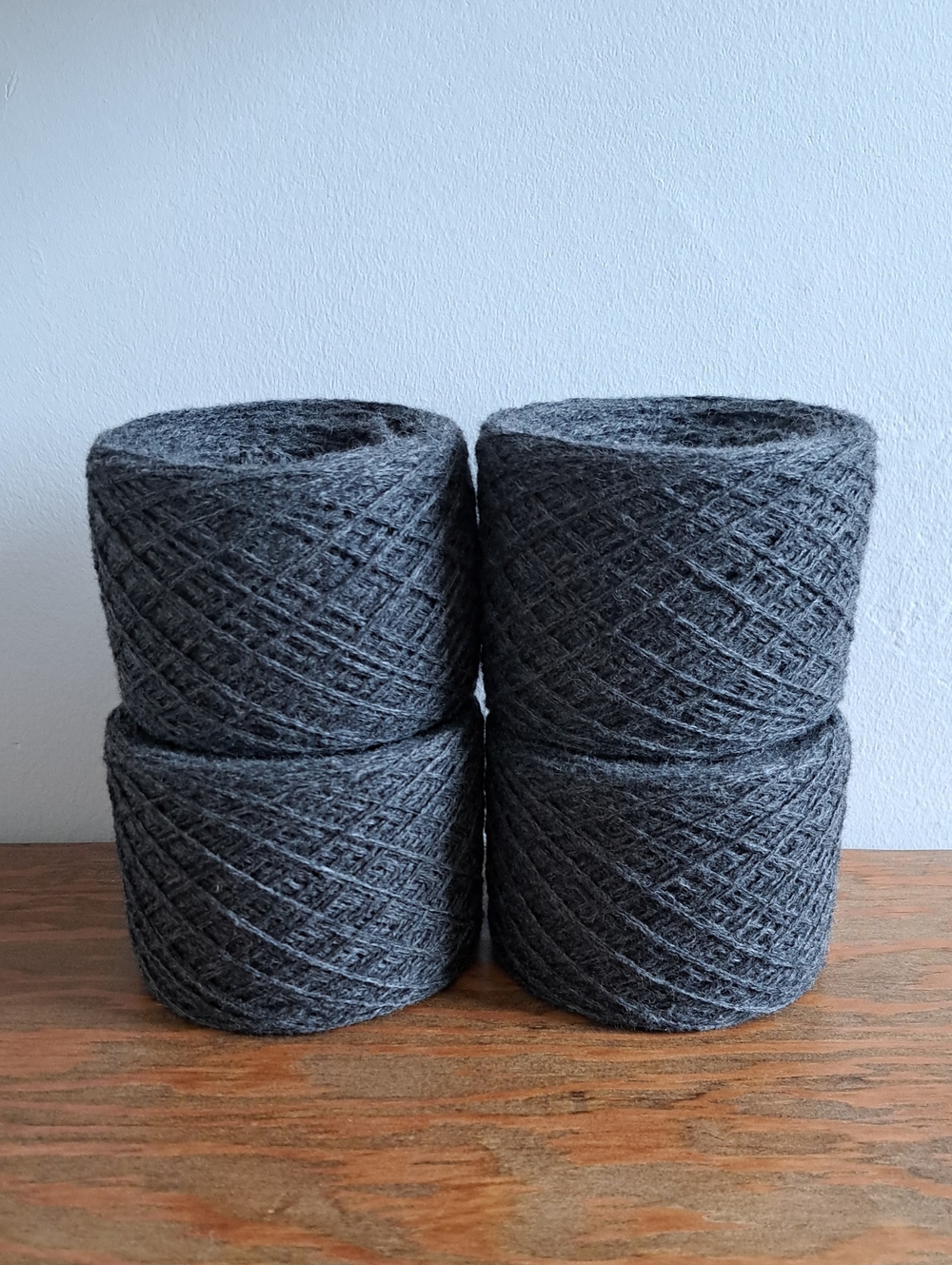 100% Lambswool Dark Grey Yarn, 400g